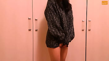 Teen big_tits strips Video